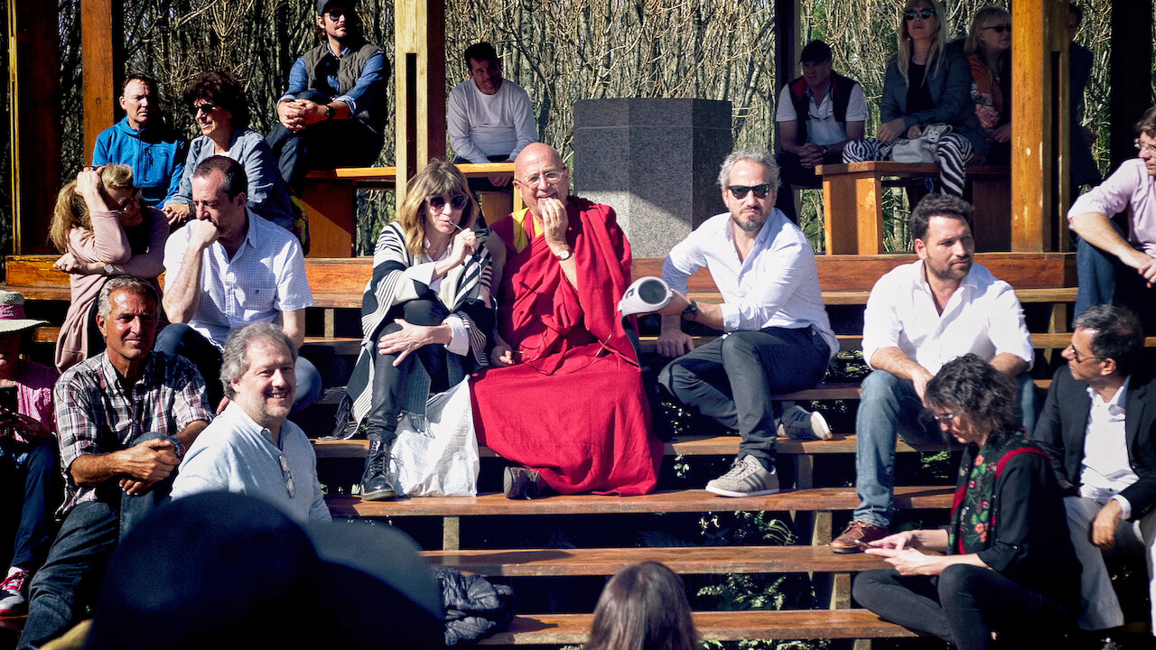 Loin Du Stress Avec Matthieu Ricard Loin du stress avec Matthieu Ricard | Netflix